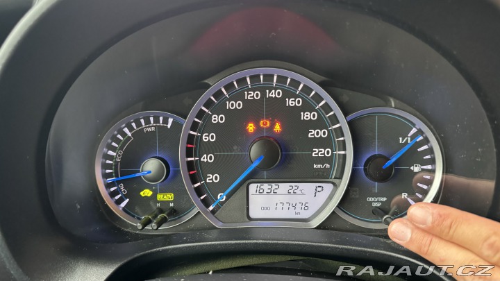 Toyota Yaris Hybrid 2013