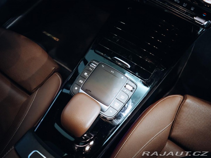 Mercedes-Benz CLA 220d Shooting Brake AMG 2021