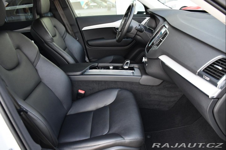 Volvo XC90 B5 AWD REZERVACE 2021