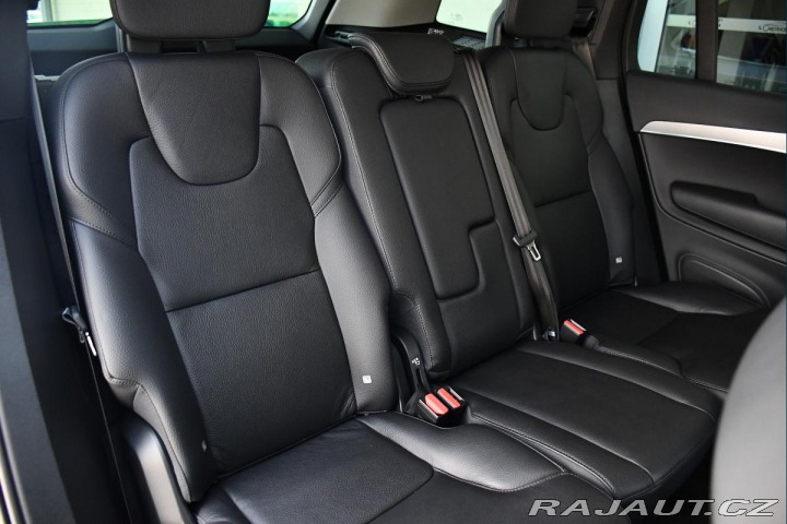 Volvo XC90 B5 AWD REZERVACE 2021