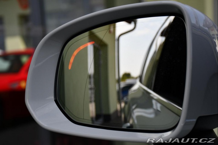 Volvo XC90 B5 AWD REZERVACE 2021