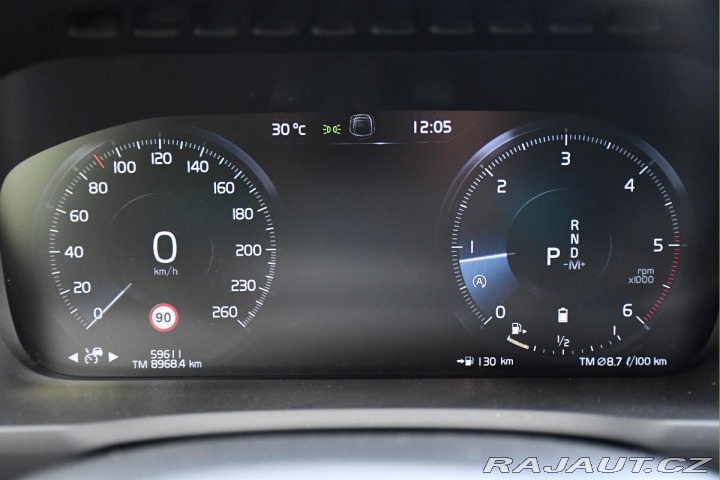 Volvo XC90 B5 AWD REZERVACE 2021