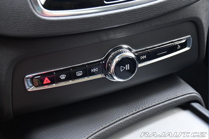 Volvo XC90 B5 AWD REZERVACE 2021
