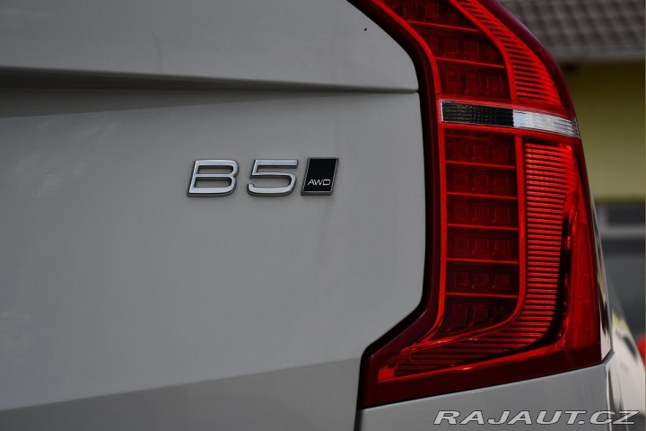 Volvo XC90 B5 AWD REZERVACE 2021