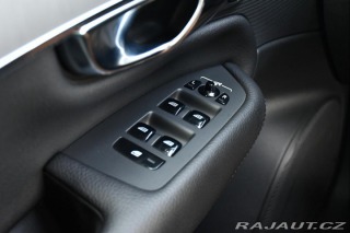 Volvo XC90 B5 AWD REZERVACE 2021