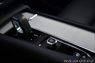 Volvo XC90 B5 AWD REZERVACE 2021