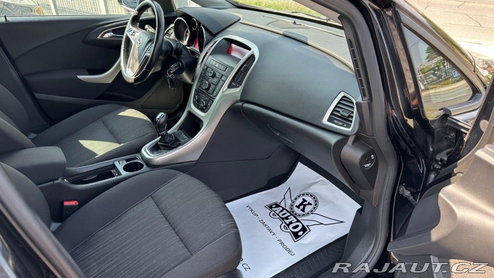 Opel Astra 1.4T 88kW *ALU*Tempomat*1 2011