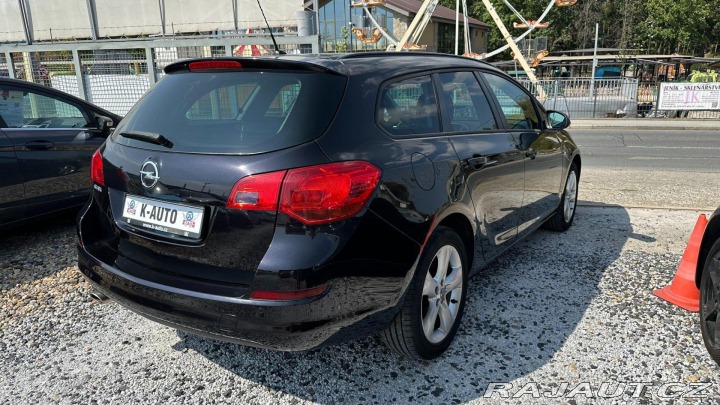 Opel Astra 1.4T 88kW *ALU*Tempomat*1 2011