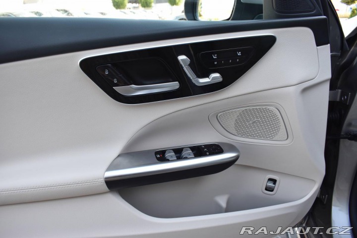 Mercedes-Benz C C200 4MATIC *REZERVACE* 2023