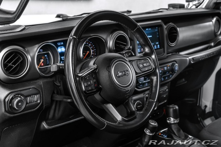 Jeep Wrangler 3,6 V6 35 pneu 1800