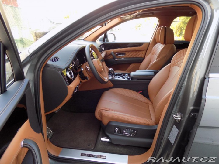 Bentley Bentayga V12/4WD/Night Vision/PANO 2018