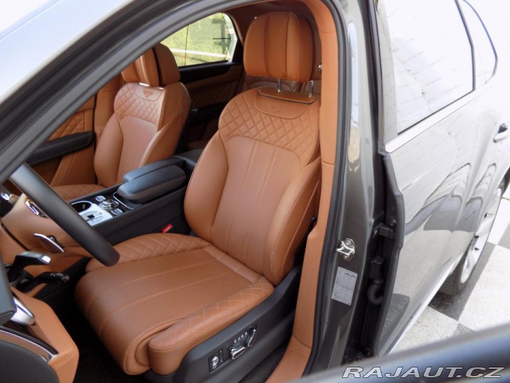 Bentley Bentayga V12/4WD/Night Vision/PANO 2018