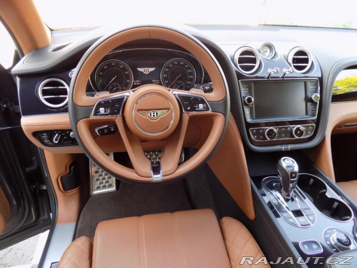 Bentley Bentayga V12/4WD/Night Vision/PANO 2018
