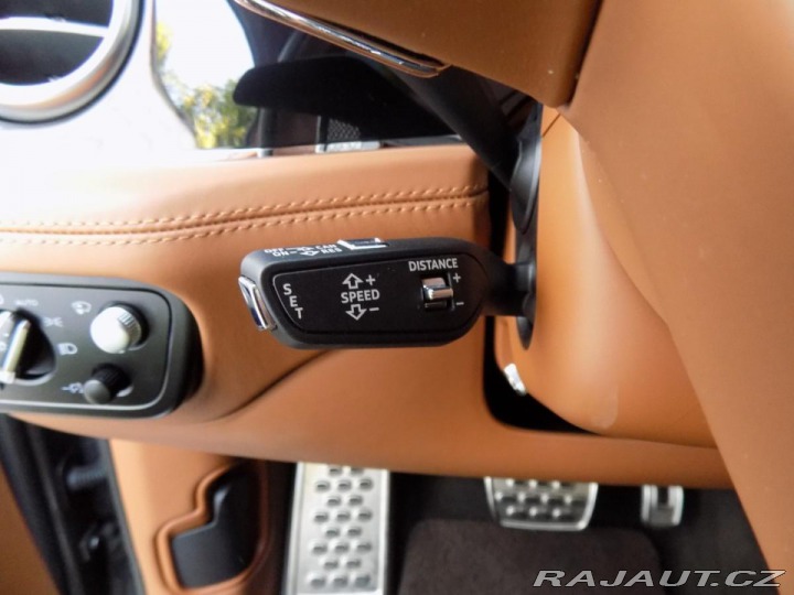 Bentley Bentayga V12/4WD/Night Vision/PANO 2018