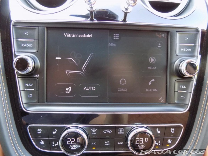 Bentley Bentayga V12/4WD/Night Vision/PANO 2018
