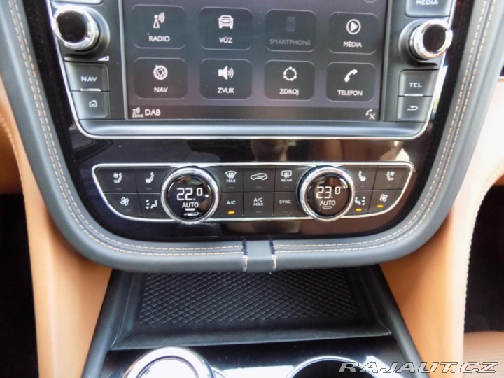 Bentley Bentayga V12/4WD/Night Vision/PANO 2018