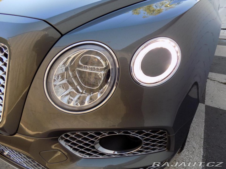 Bentley Bentayga V12/4WD/Night Vision/PANO 2018