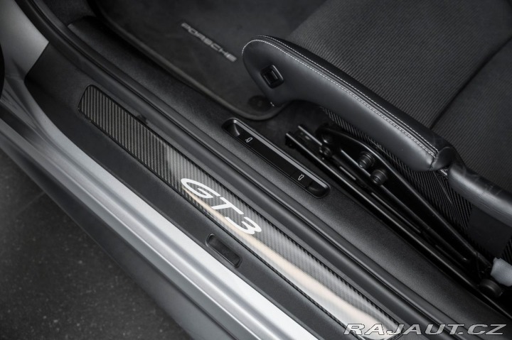 Porsche 911 GT3 TOURING/Bose/PCCB/Mat 1800