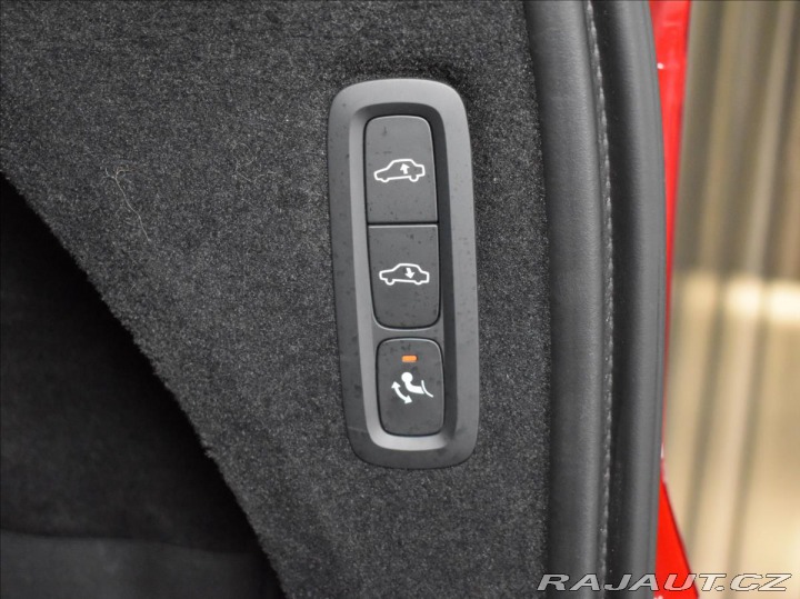 Volvo XC90 2,0 B6 AWD Plus Dark Vzdu 2023