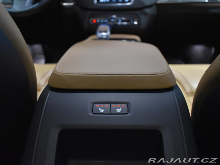 Volvo XC90 2,0 B6 AWD Plus Dark Vzdu 2023
