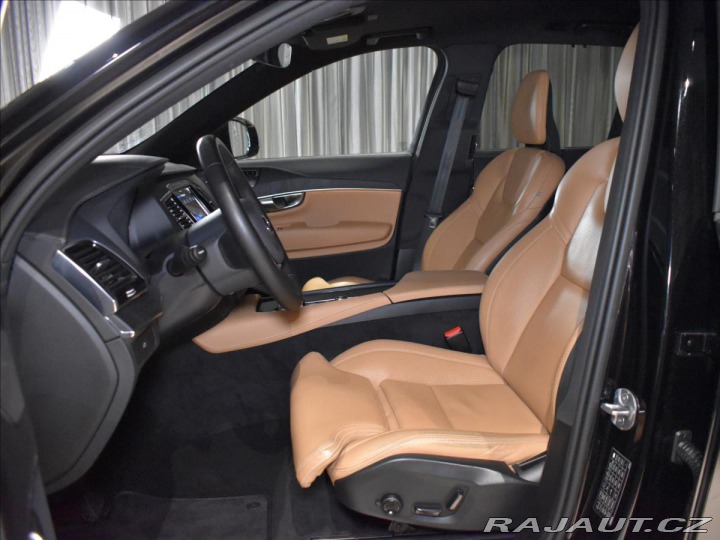 Volvo XC90 2,0 B6 AWD Plus Dark Vzdu 2023