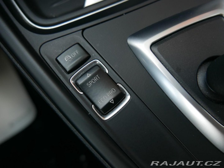 BMW 3 320d xDrive 135kW REZERVA 2013