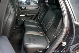 Porsche Cayenne Turbo PDCC PSCB Nez.Top Z 2020