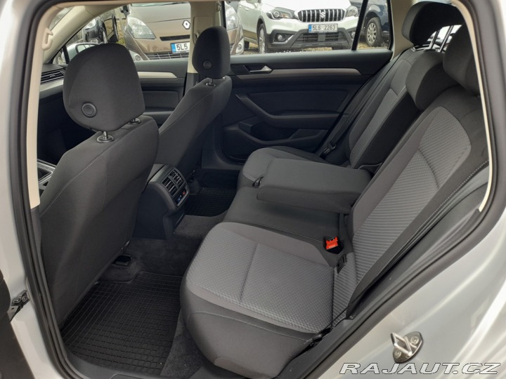 Volkswagen Passat 2,0 TDI 110 KW 2X PNEU SK 2015