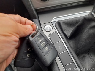 Volkswagen Passat 2,0 TDI 110 KW 2X PNEU SK 2015