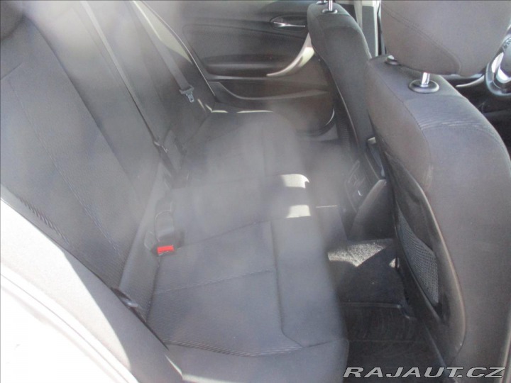 BMW 1 2,0 118d xDrive 110kw ADV 2015