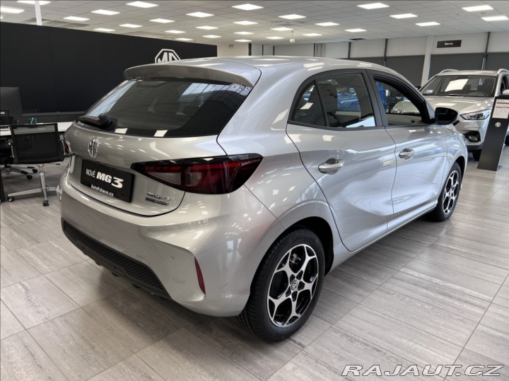 MG MG3 1.5 T HYBRID+ Emotion 2024