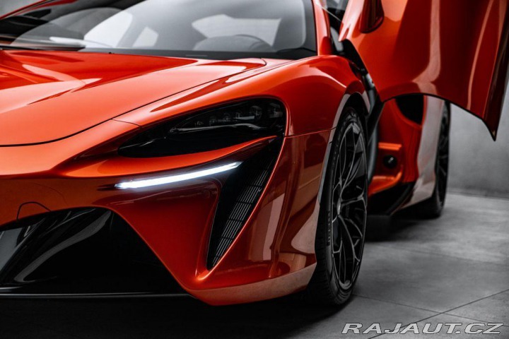 McLaren Ostatní modely Artura Performance 2024