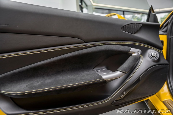 Ferrari F8 Spider/Gaillo Triplo Stra 1800