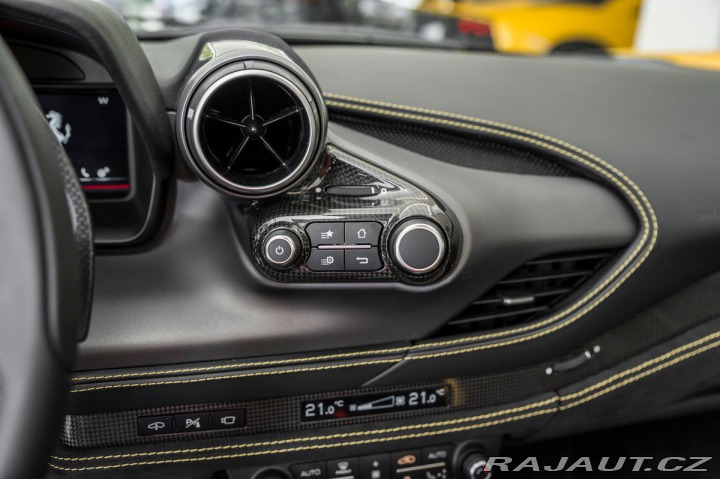 Ferrari F8 Spider/Gaillo Triplo Stra 1800