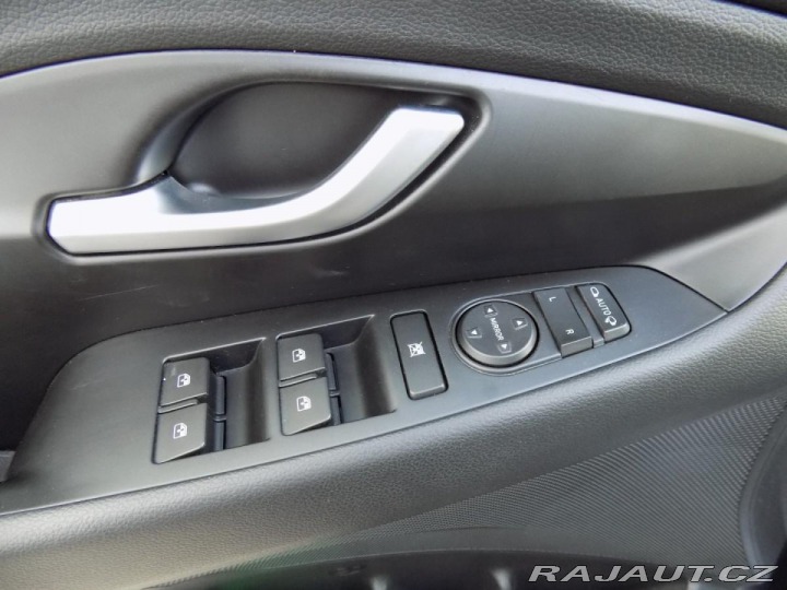 Hyundai i30 1.0T-GDI/Essential/ 2022