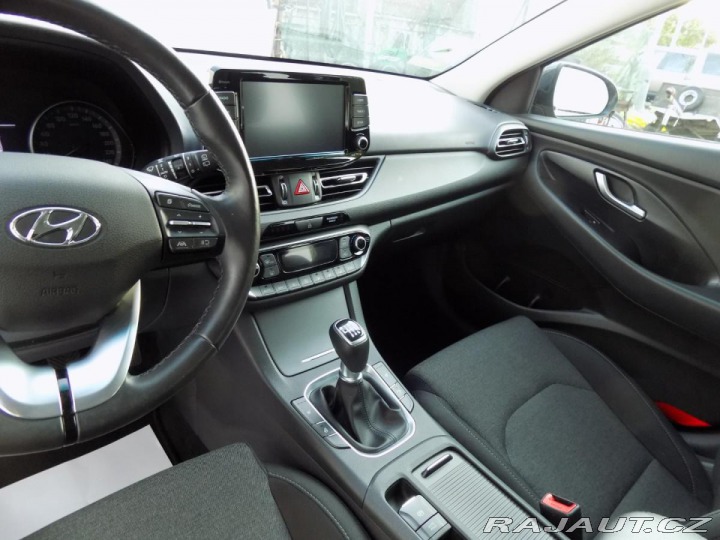 Hyundai i30 1.0T-GDI/Essential/ 2022