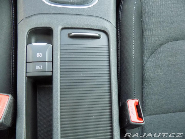 Hyundai i30 1.0T-GDI/Essential/ 2022