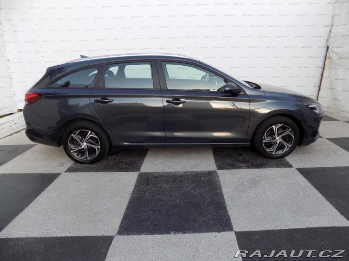 Hyundai i30 1.0T-GDI/Essential/ 2022