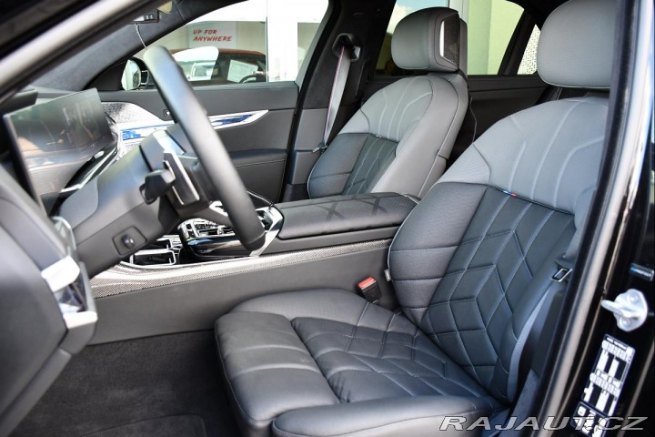 BMW 7 740xd CRYSTAL 5L-ZÁRUKA B 2024