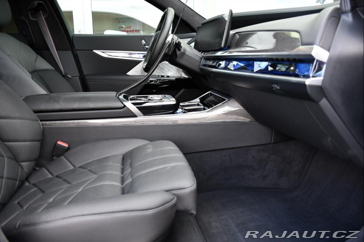 BMW 7 740xd CRYSTAL 5L-ZÁRUKA B 2024