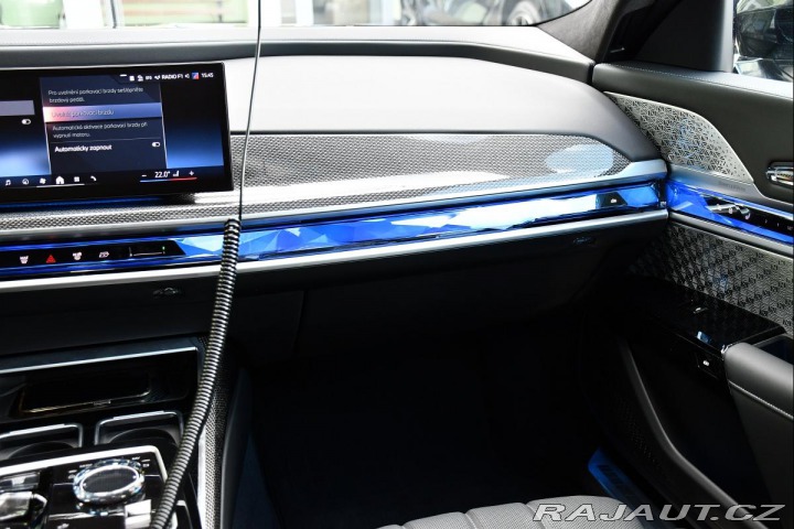 BMW 7 740xd CRYSTAL 5L-ZÁRUKA B 2024