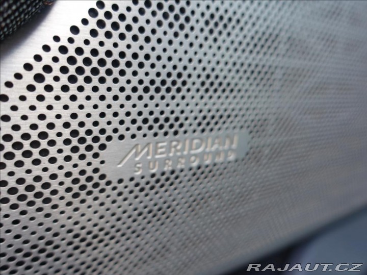 Land Rover Range Rover Velar 2,0 D240 R-Dynamic,2Maj,Č 2018