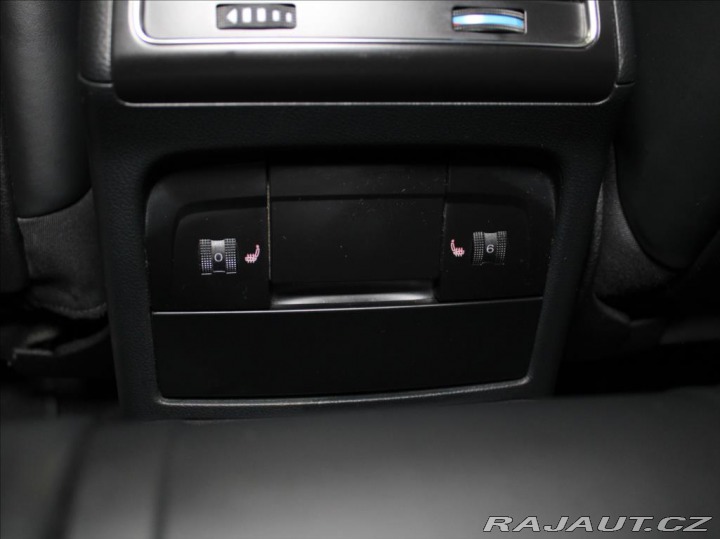 Audi RS5 4,2 V8 331kW B&O 1.ma 2011
