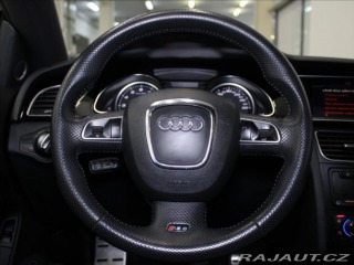 Audi RS5 4,2 V8 331kW B&O 1.ma 2011