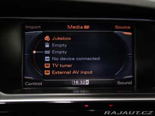 Audi RS5 4,2 V8 331kW B&O 1.ma 2011