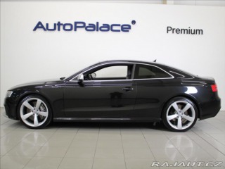 Audi RS5 4,2 V8 331kW B&O 1.ma 2011