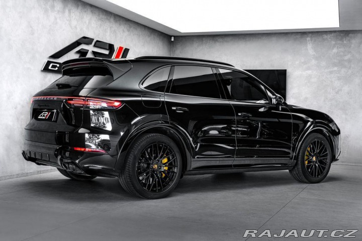 Porsche Cayenne Turbo, Sport design, PDCC 2019