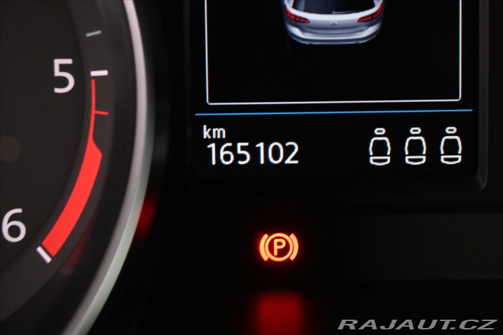 Volkswagen Passat 2,0 TDi 110kW DSG Busines 2022