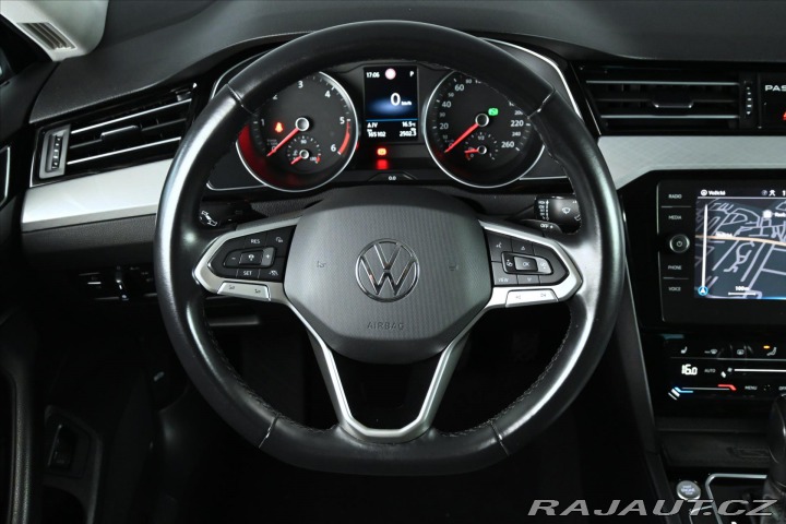 Volkswagen Passat 2,0 TDi 110kW DSG Busines 2022