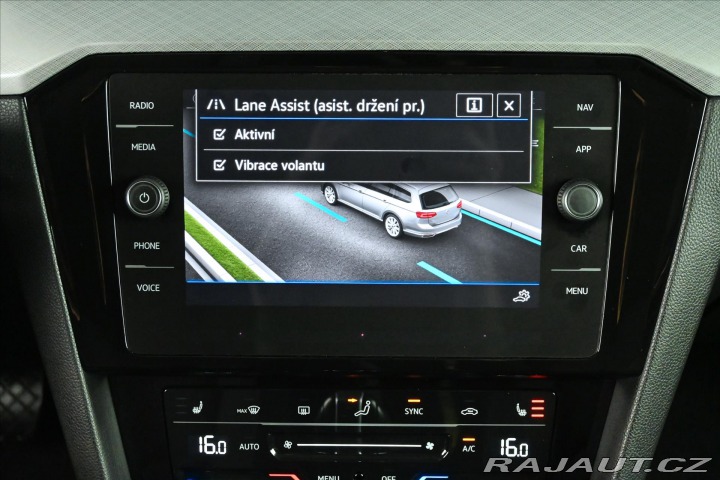 Volkswagen Passat 2,0 TDi 110kW DSG Busines 2022